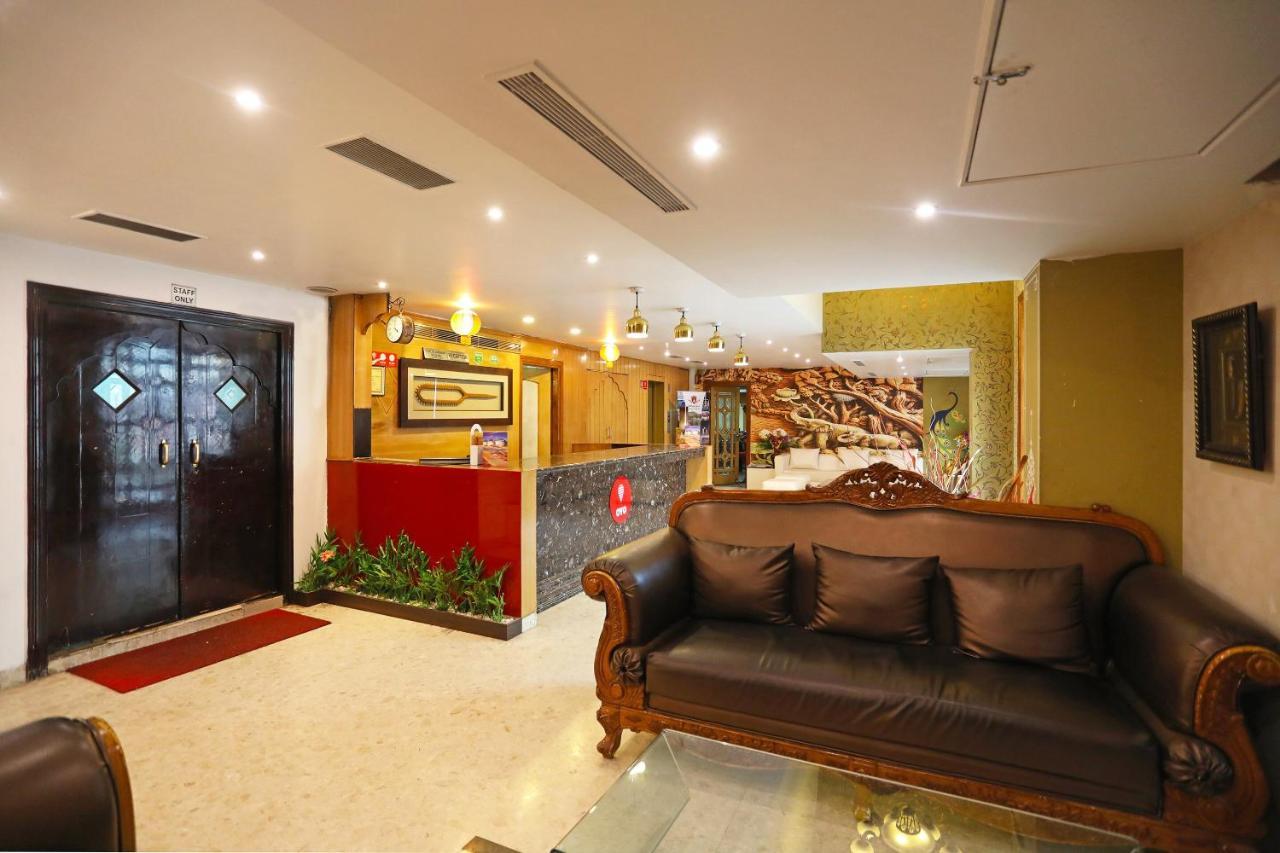Oyo 5166 Crystal Hotel 3*