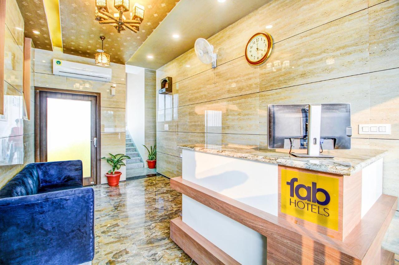 Fabhotel 7th Crossing Malviya Nagar