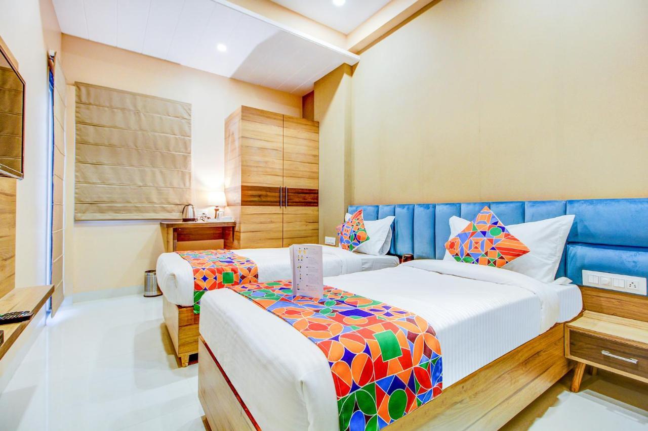Hotel Fabhotel 7th Crossing Malviya Nagar
