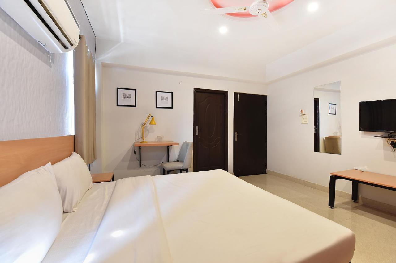 Fabhotel Rushank Palace Hotel