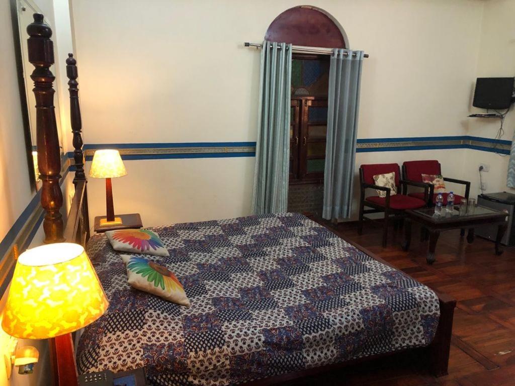 Vimal Heritage Hotel