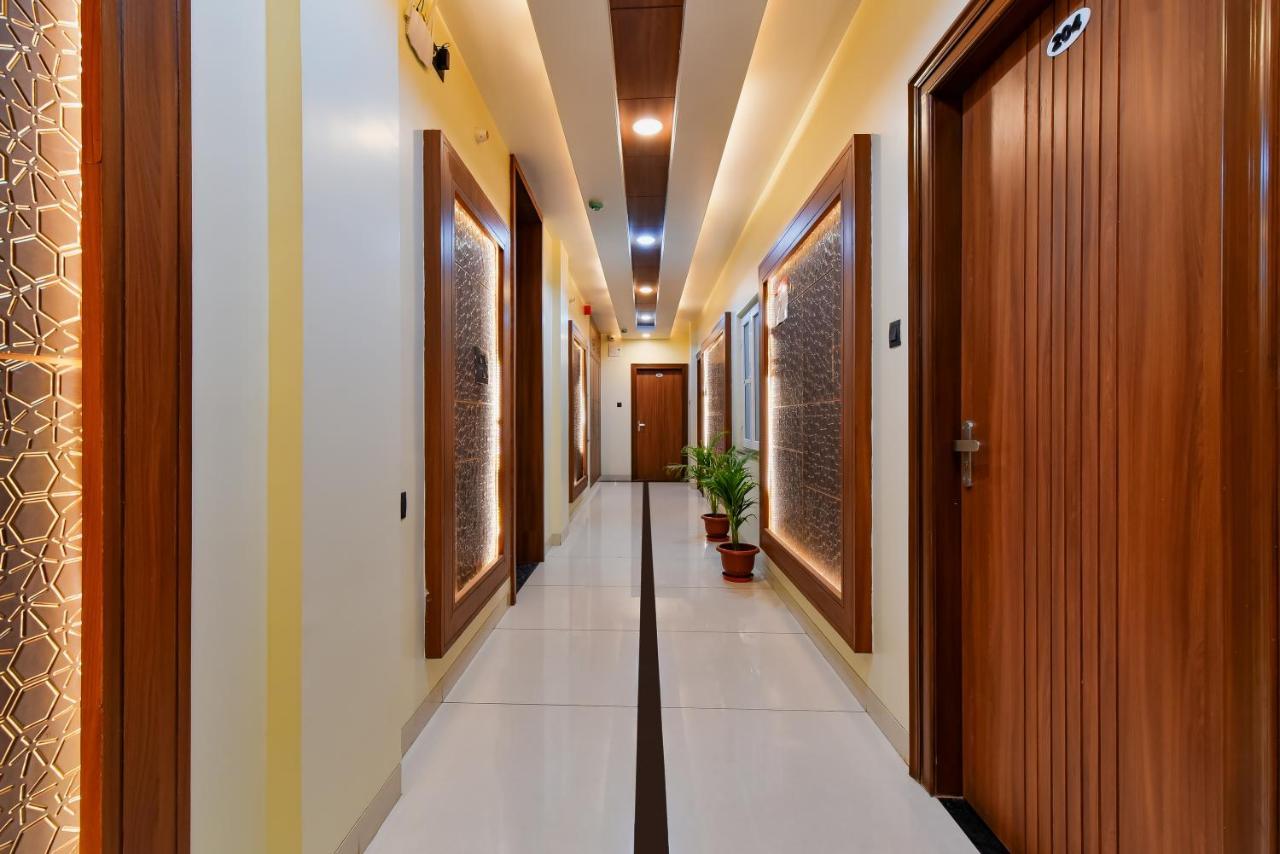 Purple Orchid Hotel 3*