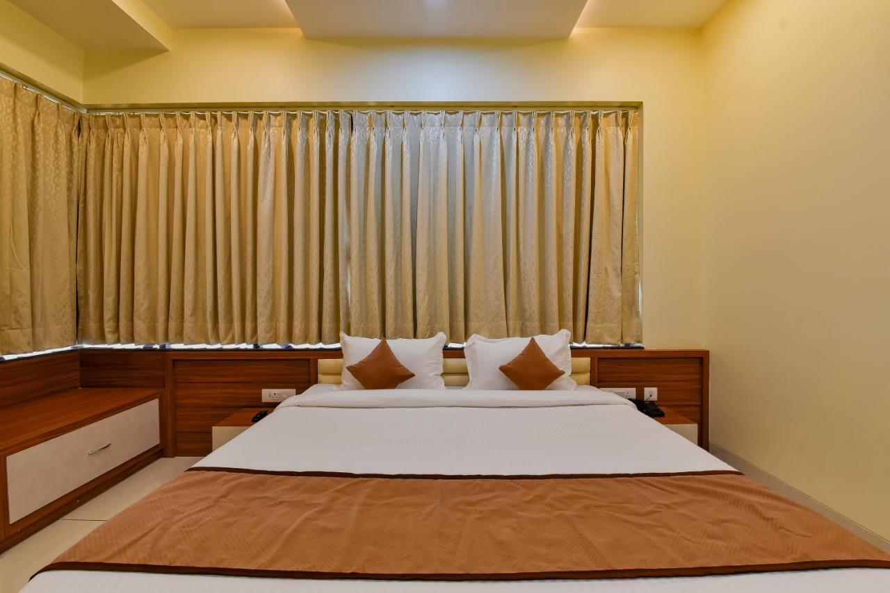 Hotel Purple Orchid Jaipur