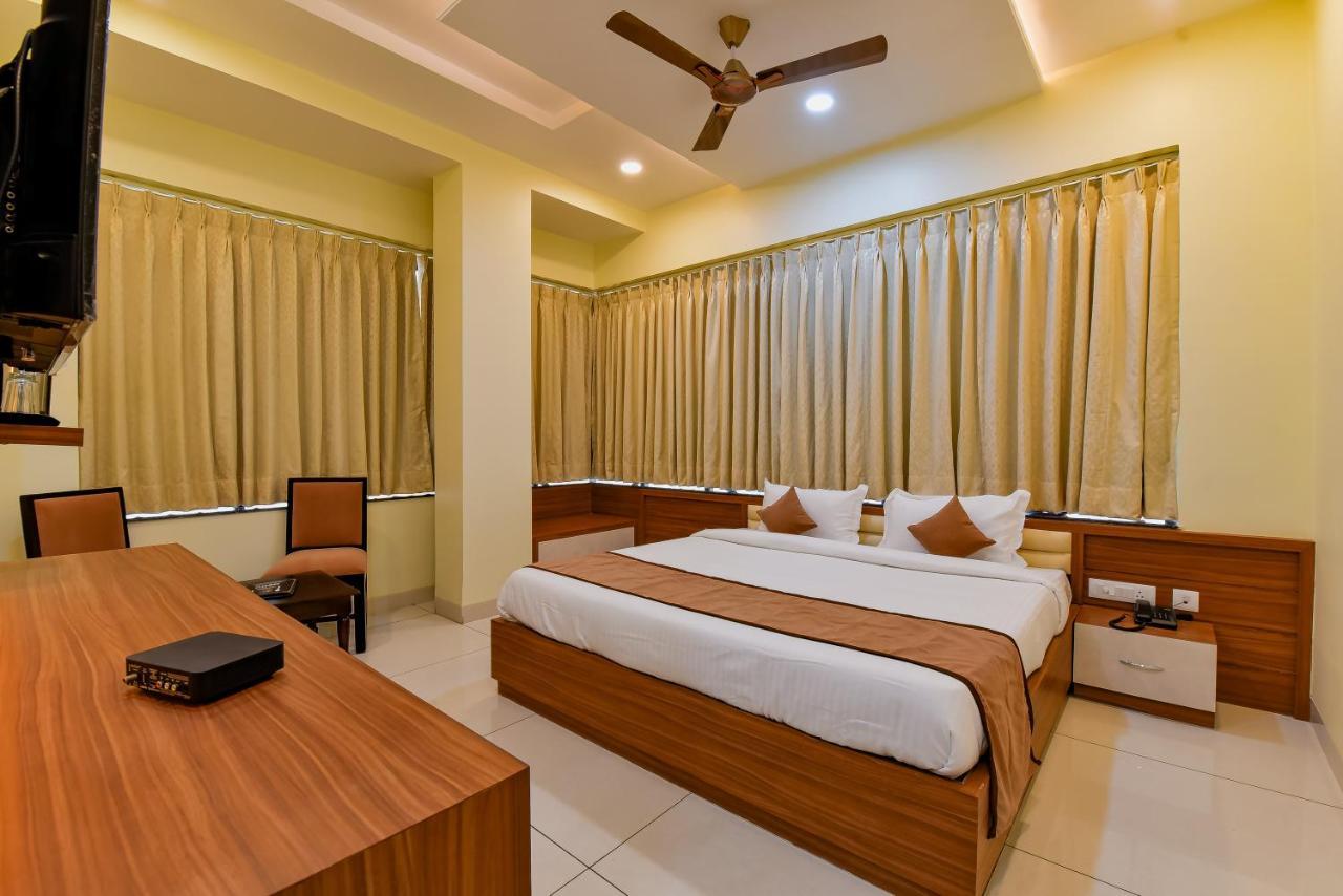 Hotel Purple Orchid 3*