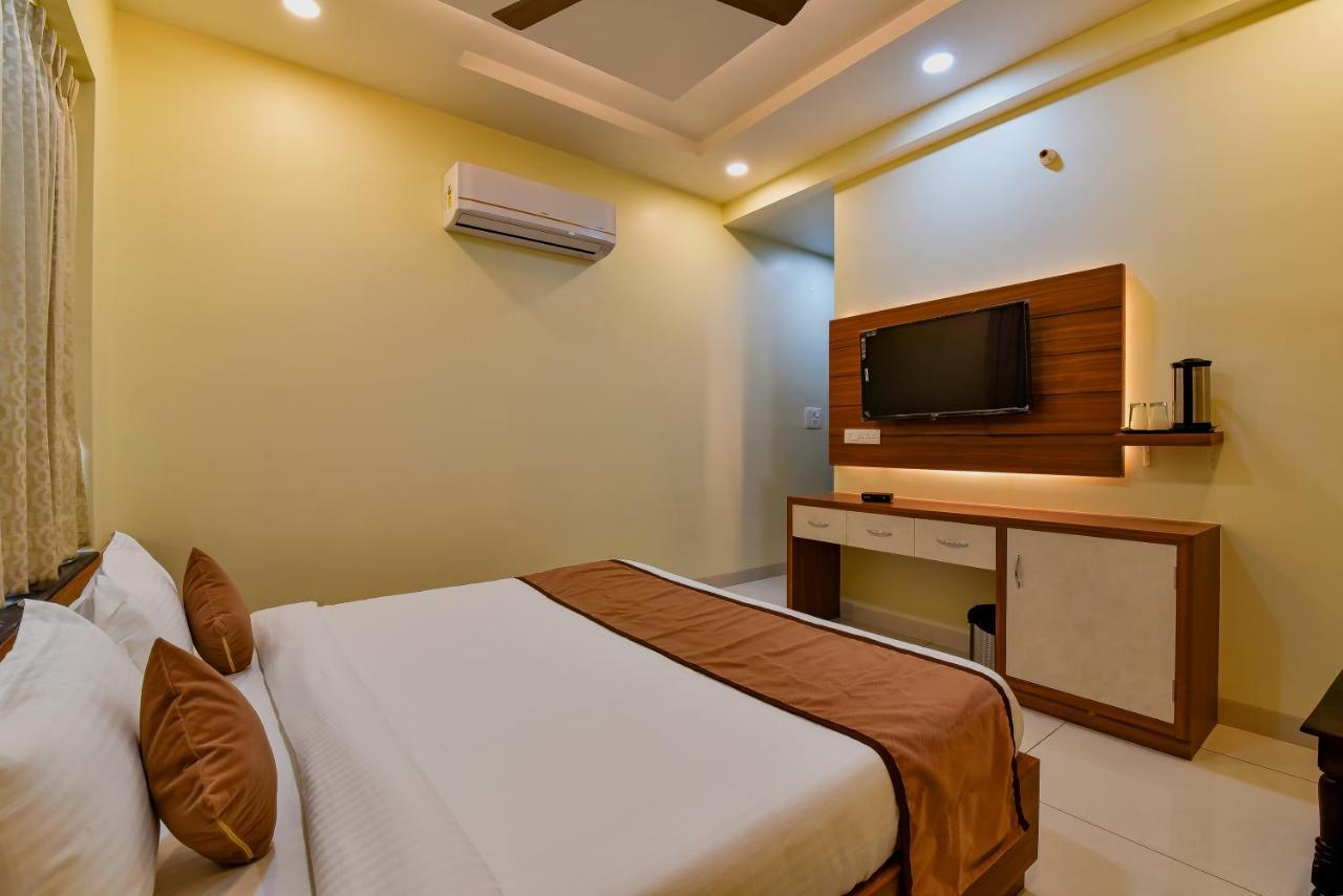 Purple Orchid Hotel 3*