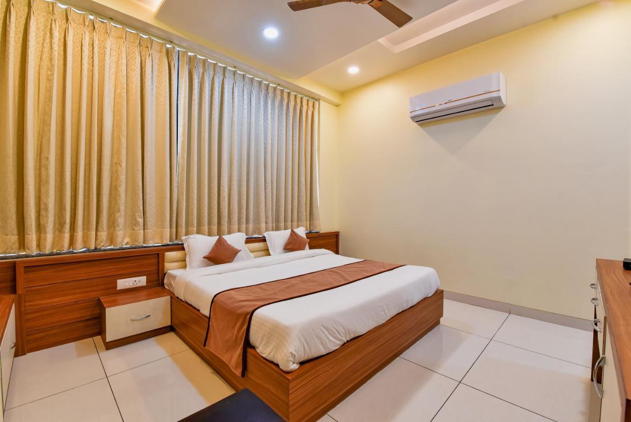 Purple Orchid Hotel 3*