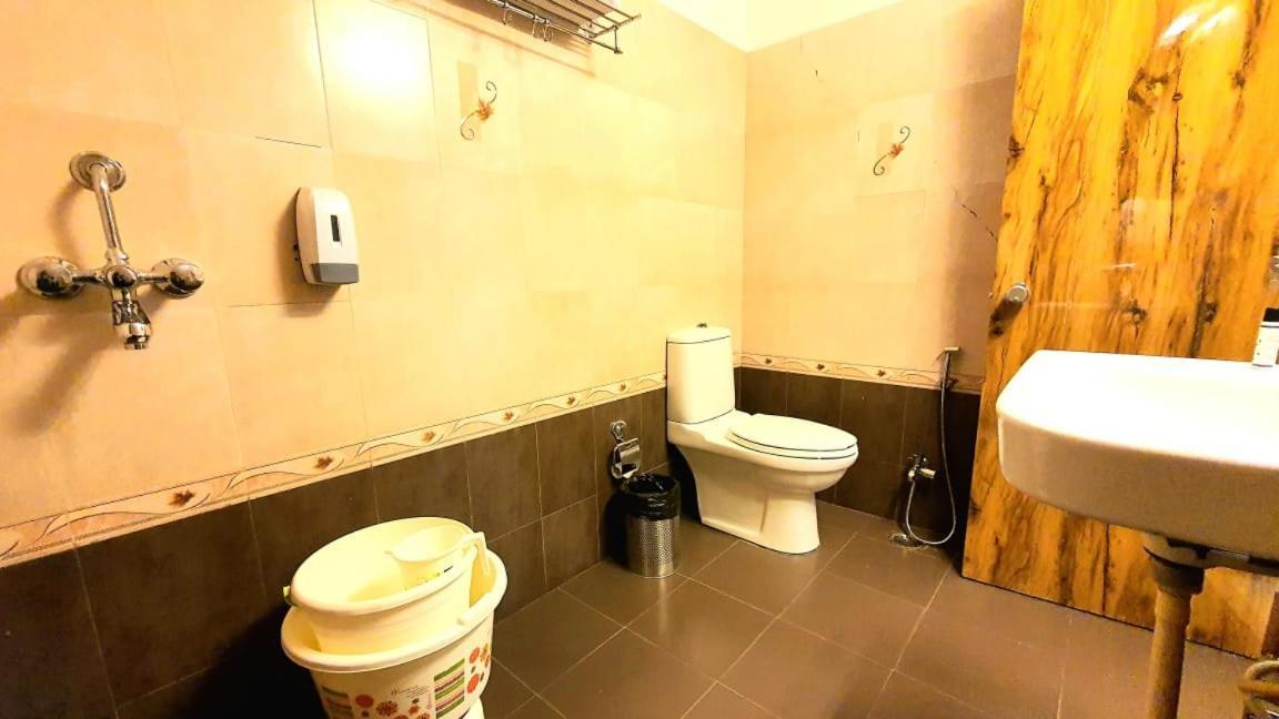 Hotel Treebo Trend Woodsvilla Bapu Nagar 3*