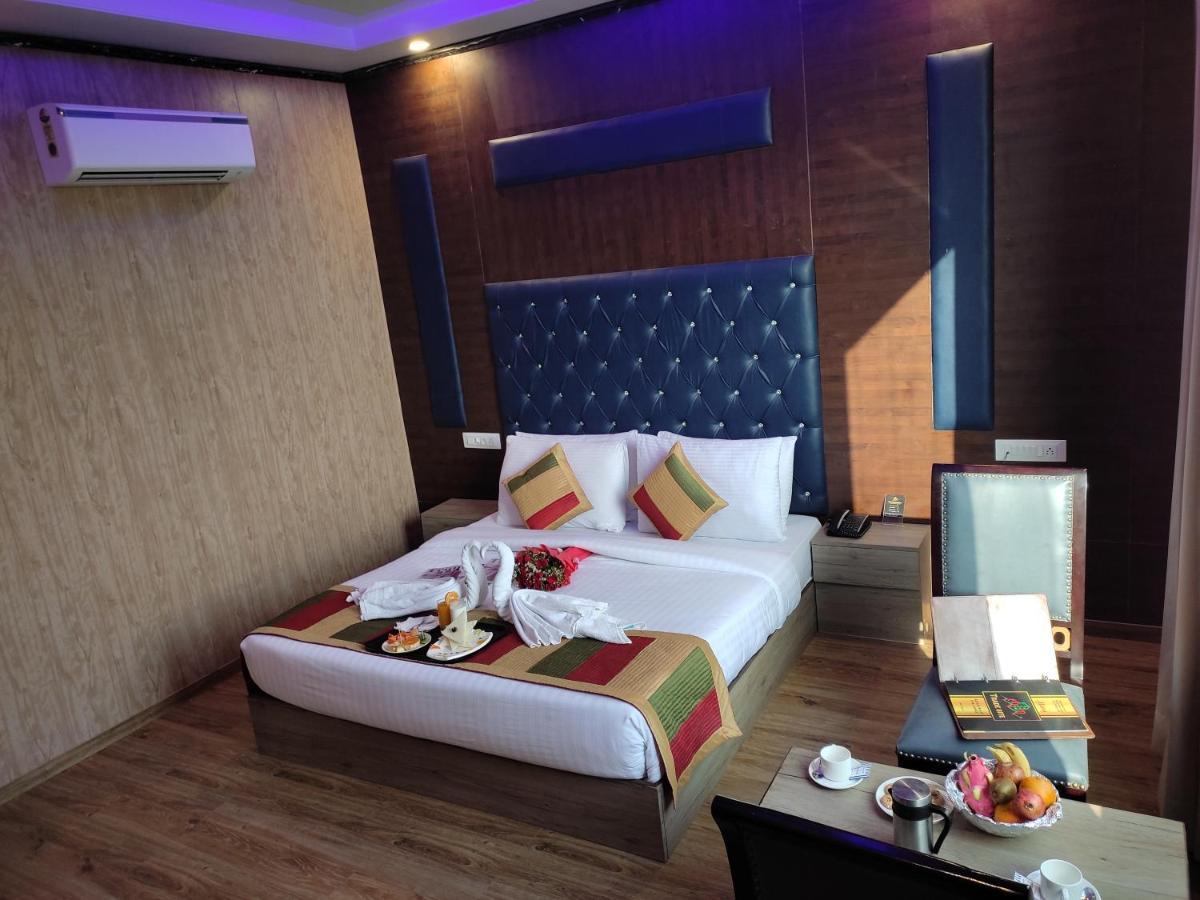 The Trade International Hotel *