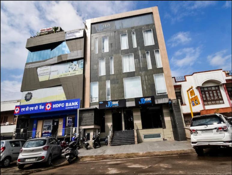 Ka10 Square & Banquets Hotel 3*