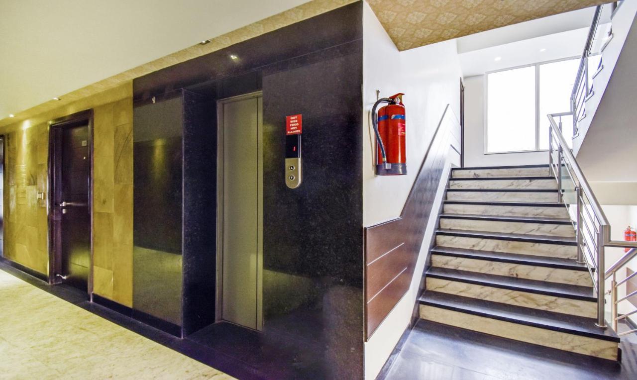 Hotel Raya 3*