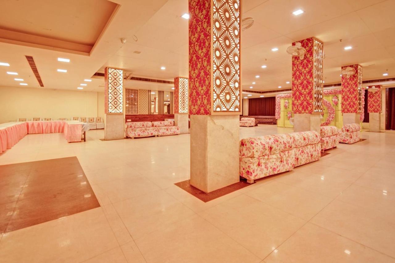Townhouse 652 Royal Akshayam Hotel