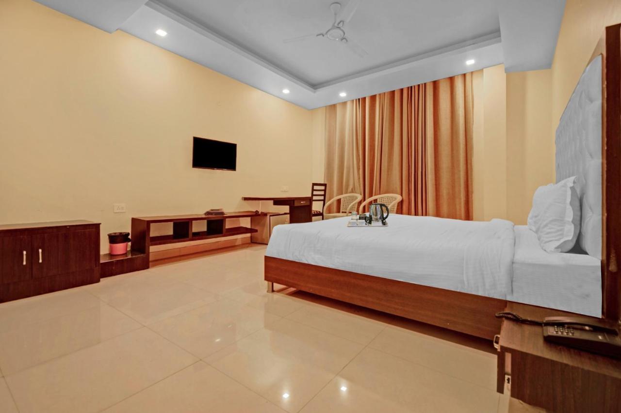 Hotel Townhouse 652 Royal Akshayam