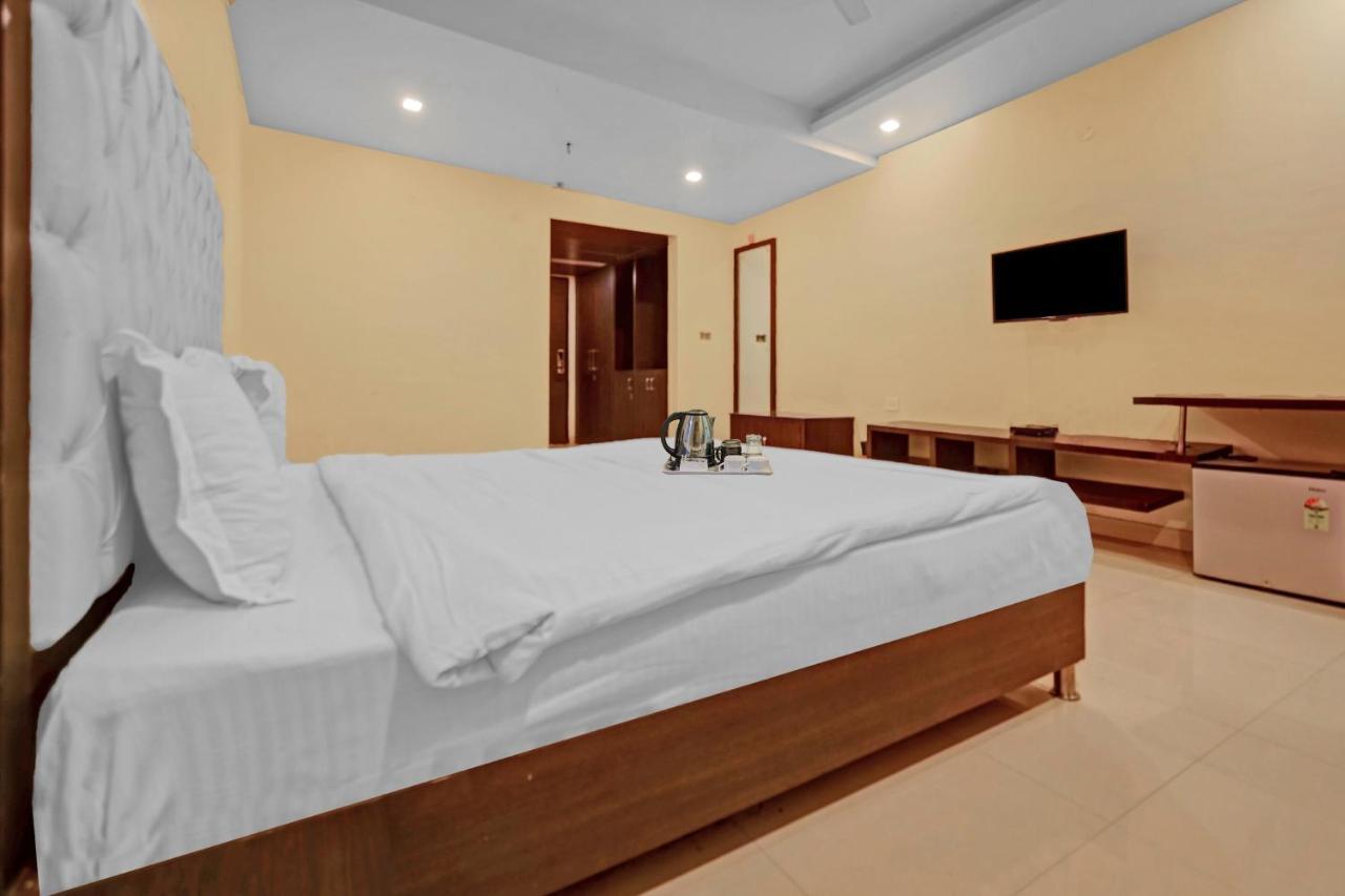 Townhouse 652 Royal Akshayam