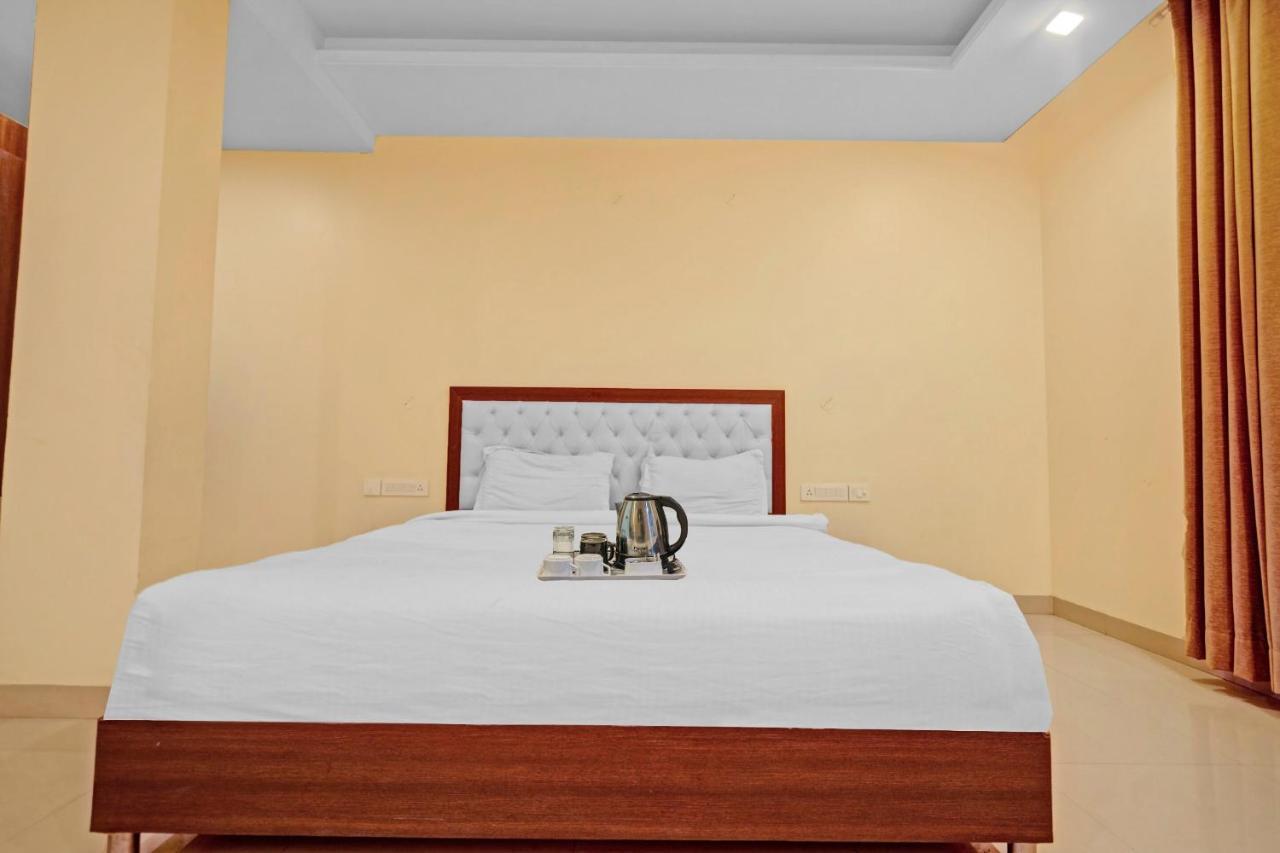 Townhouse 652 Royal Akshayam Hotel