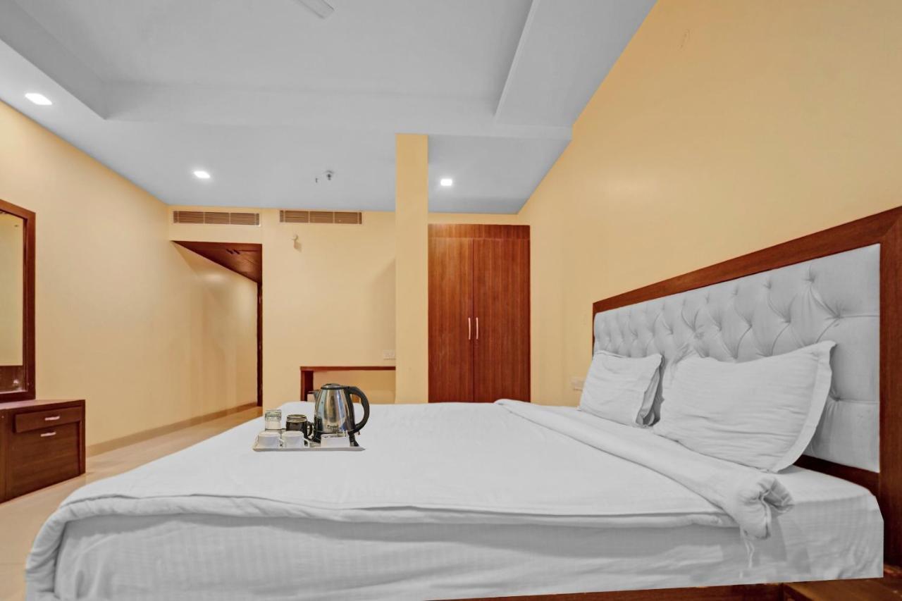 Townhouse 652 Royal Akshayam