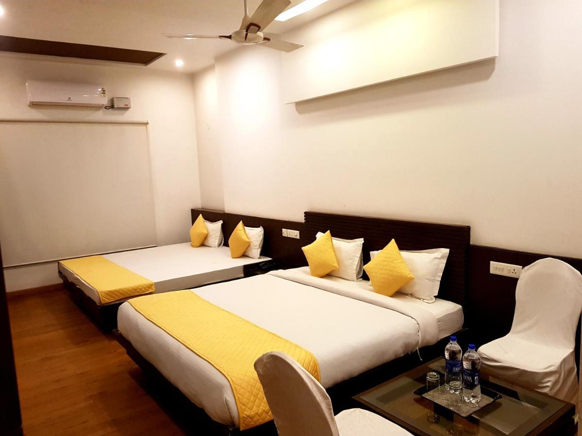 Vasudha Palace 3*