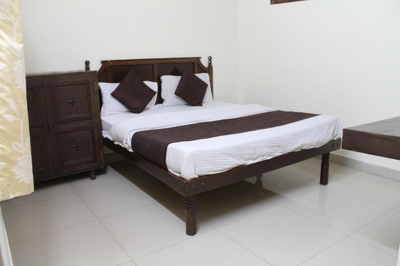 Hotel Raghuraj Palace 3*