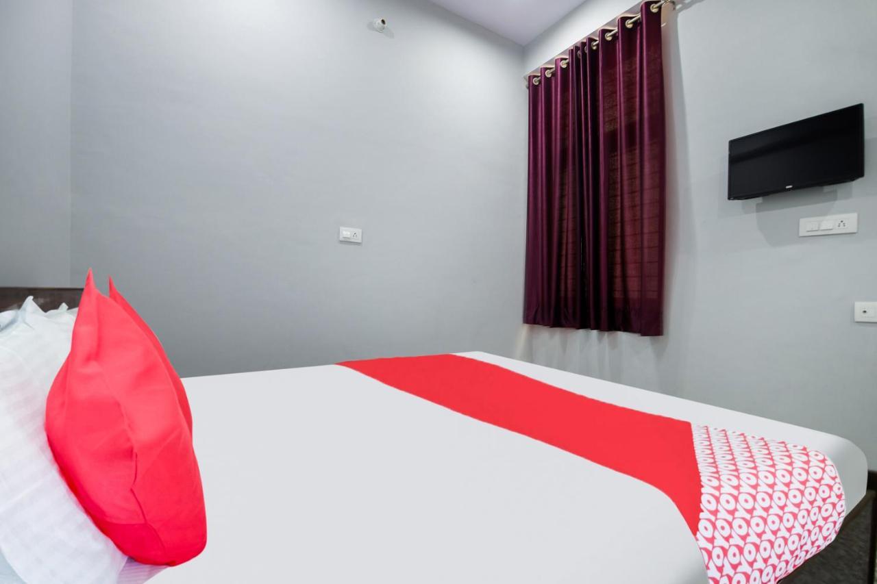 Hotel O Ganesham 3*