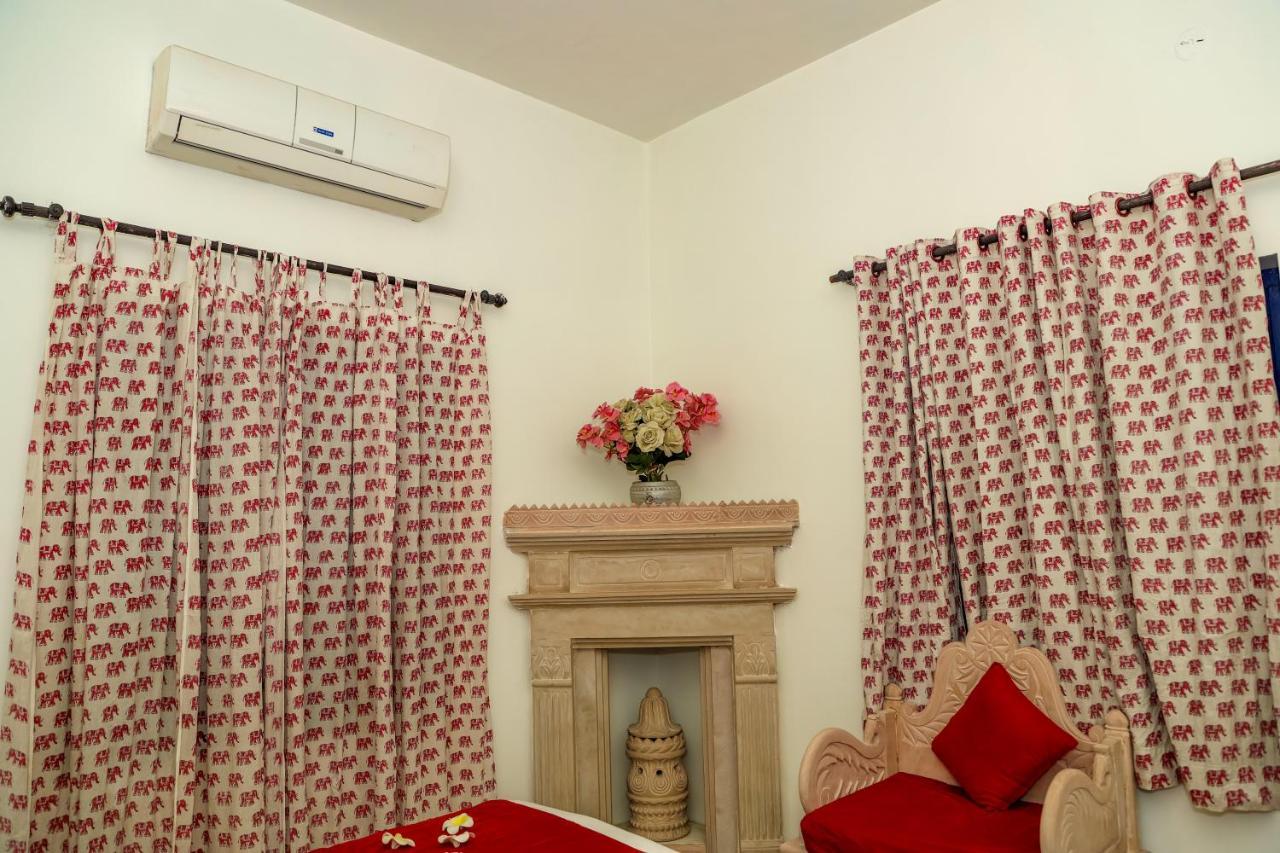 Harpalsar Haveli-a Luxury With Garden In Vaishali Nagar