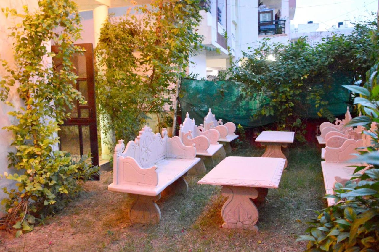 Hotel Harpalsar Haveli-a Luxury With Garden In Vaishali Nagar