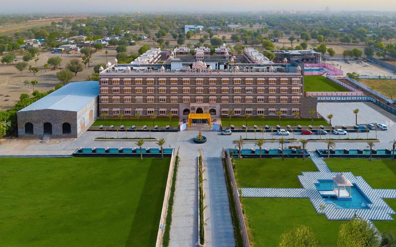 Resort Bhanwar Singh Palace