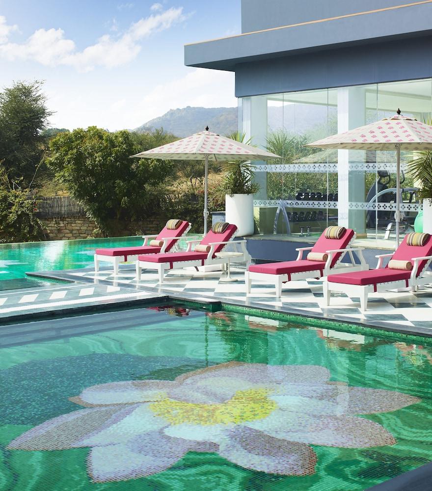 Taj Devi Ratn & Spa, 5*