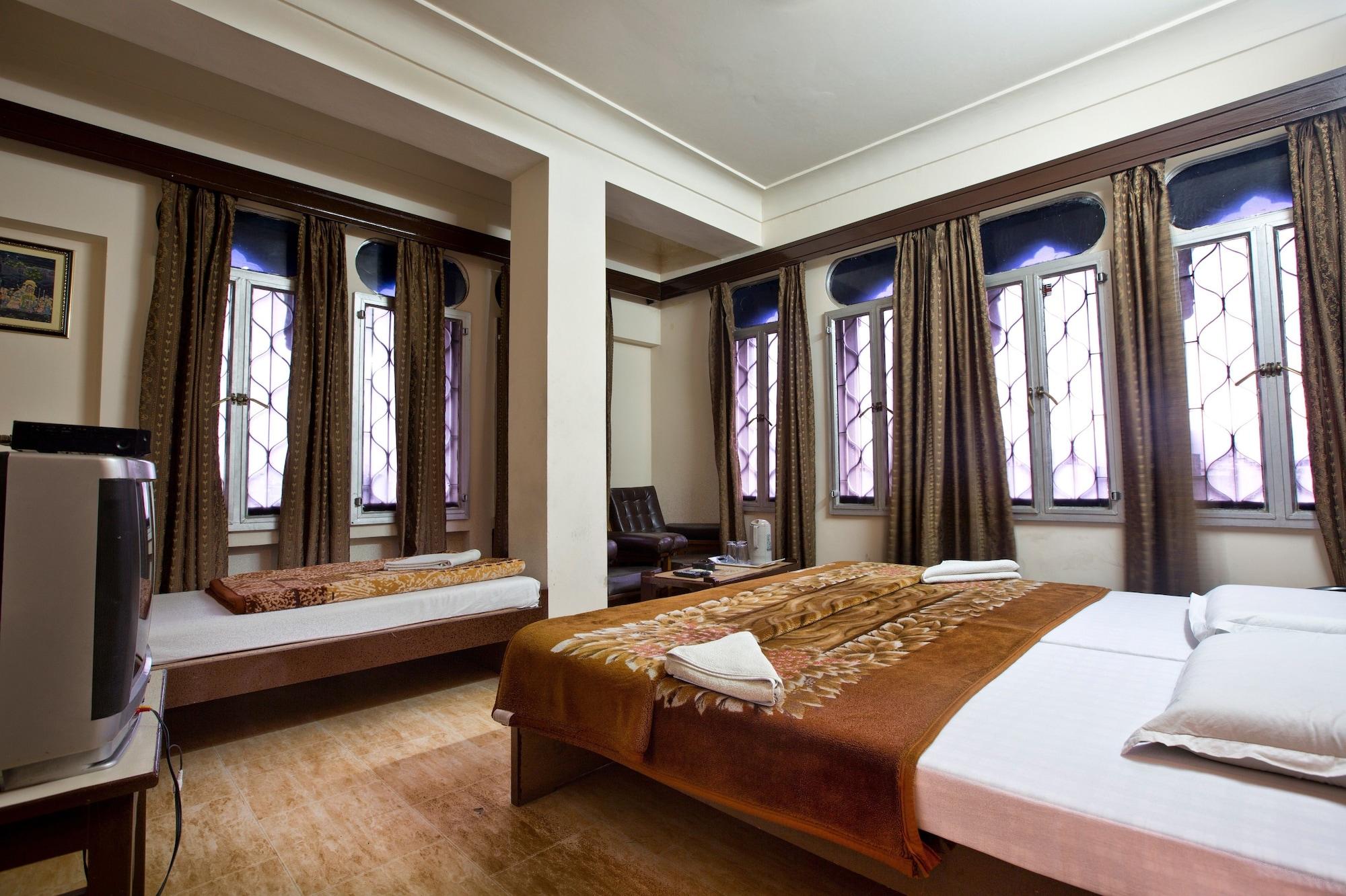 Hotel Kalyan 3*