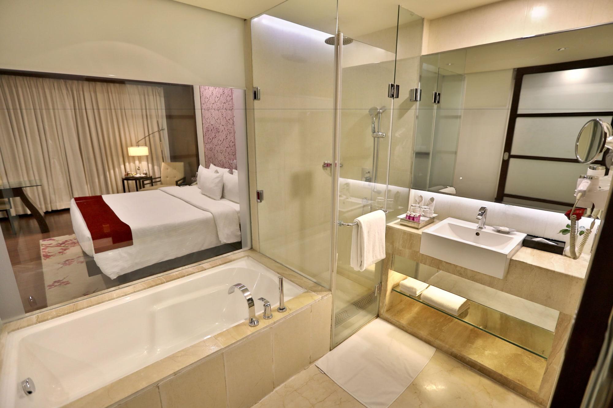 Royal Orchid Jaipur, Tonk Road 5*