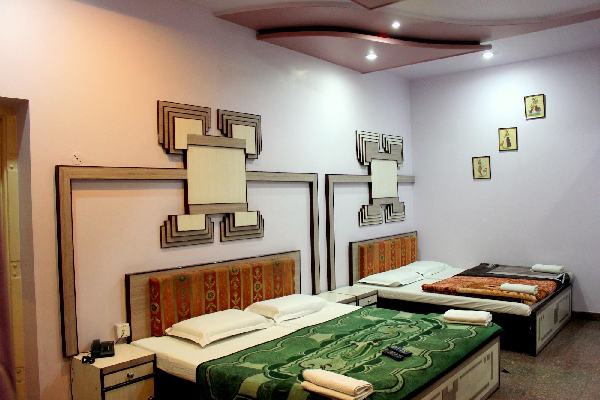Kalyan Hotel 3*