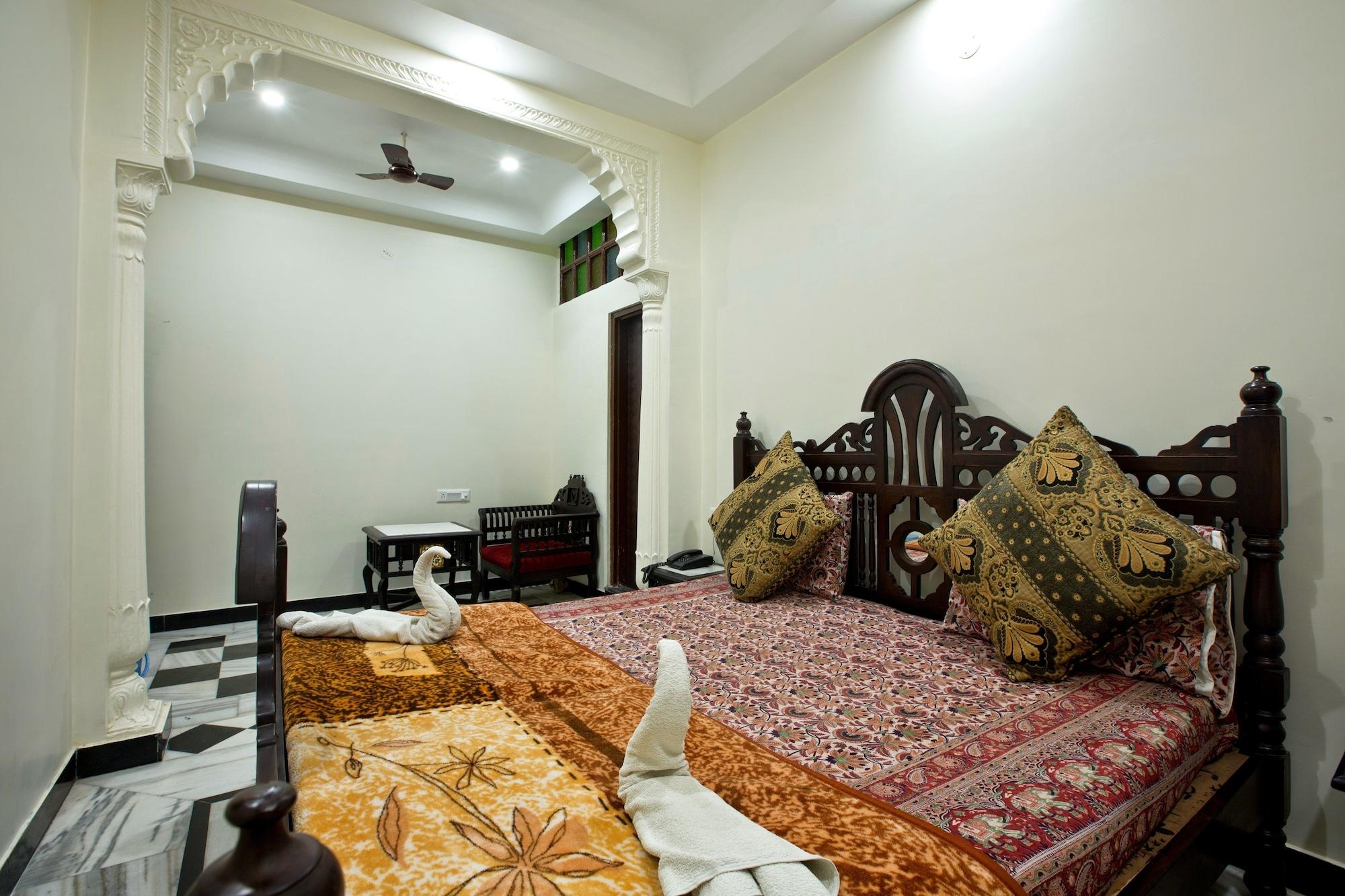Hotel Kalyan 3*