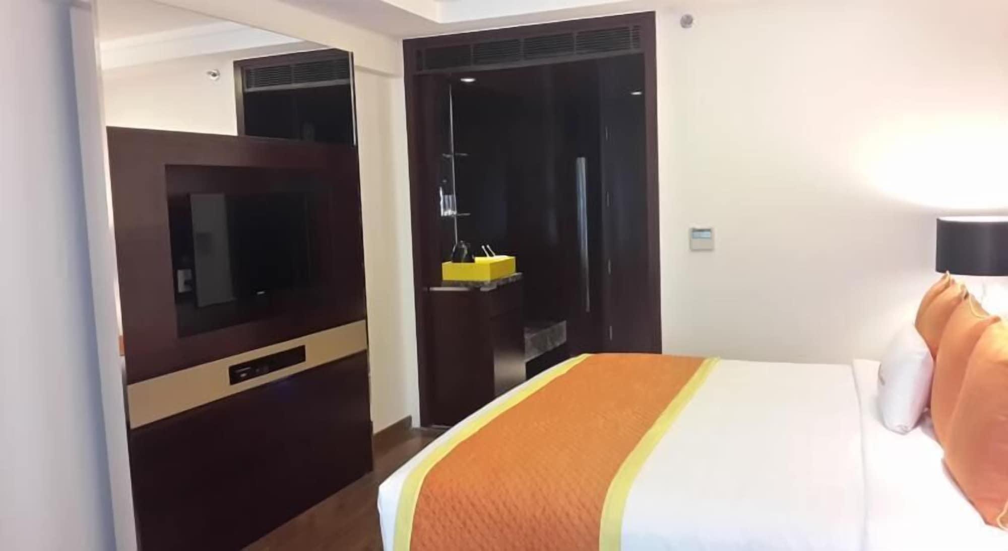 Hotel Zone By The Park , Bani Park