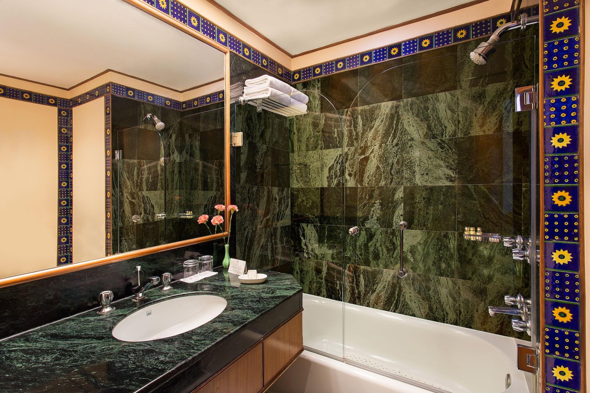 Hotel Trident