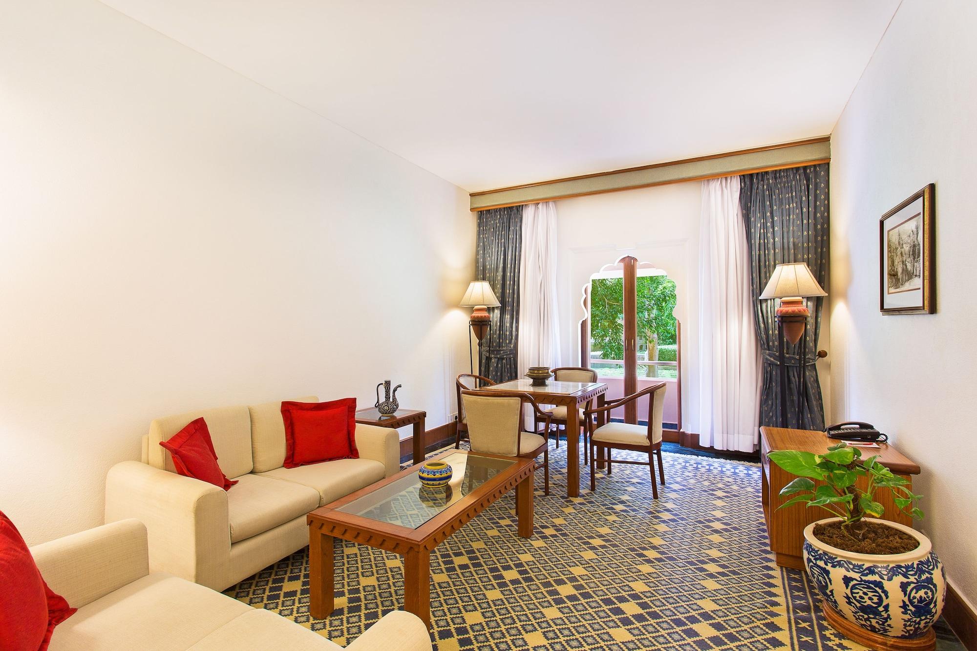 Trident Hotel