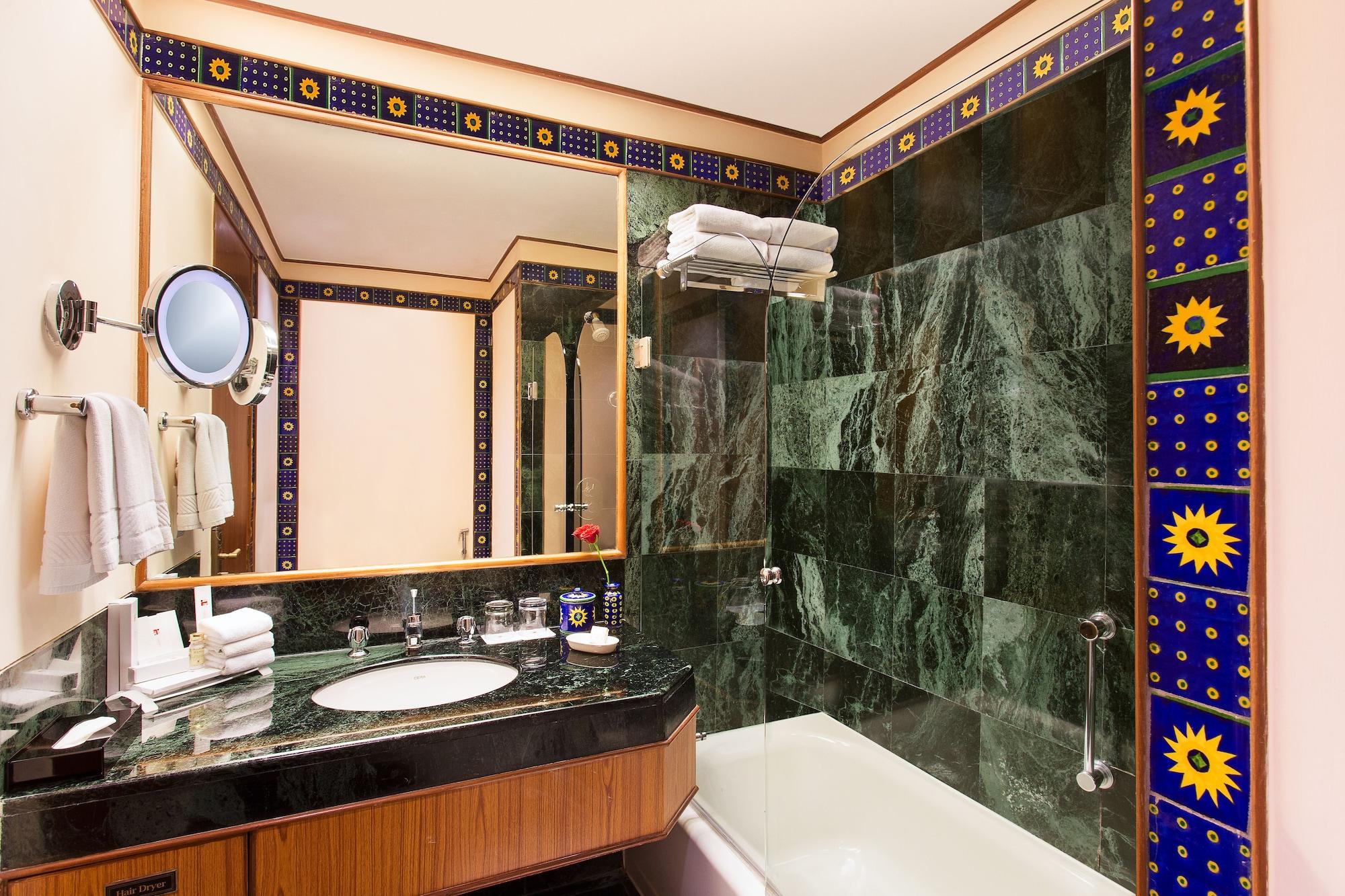 Trident 5* Jaipur
