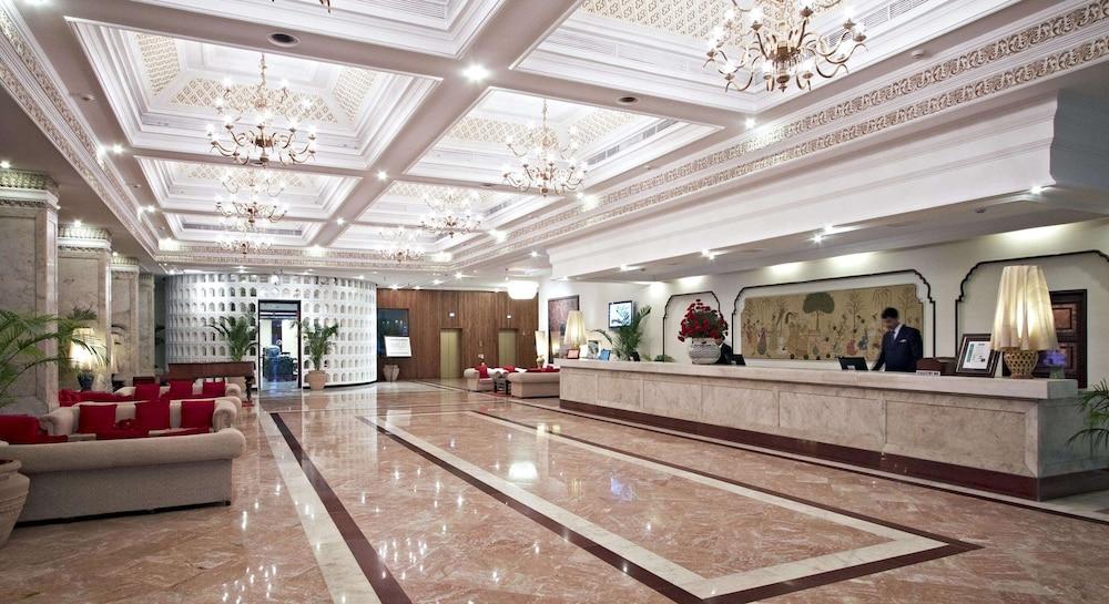 Hotel Clarks Amer 4*