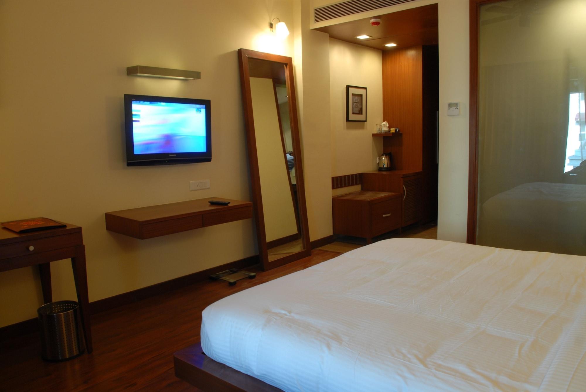 Cambay Grand Kukas Resort 4*