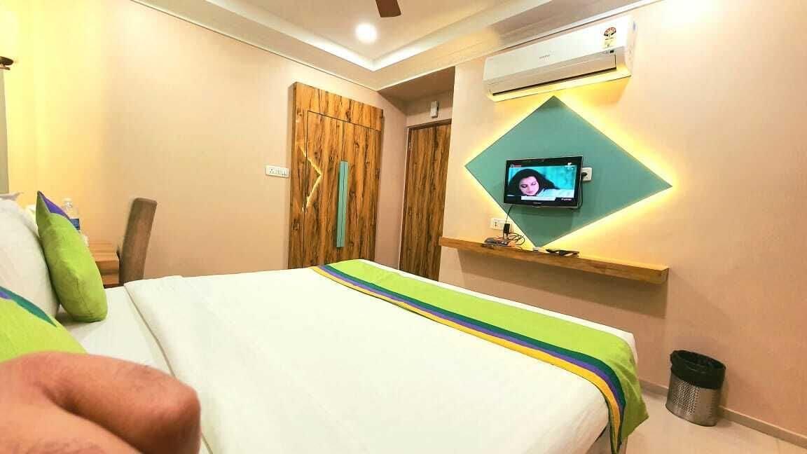 Treebo Trend Woodsvilla Bapu Nagar Hotel