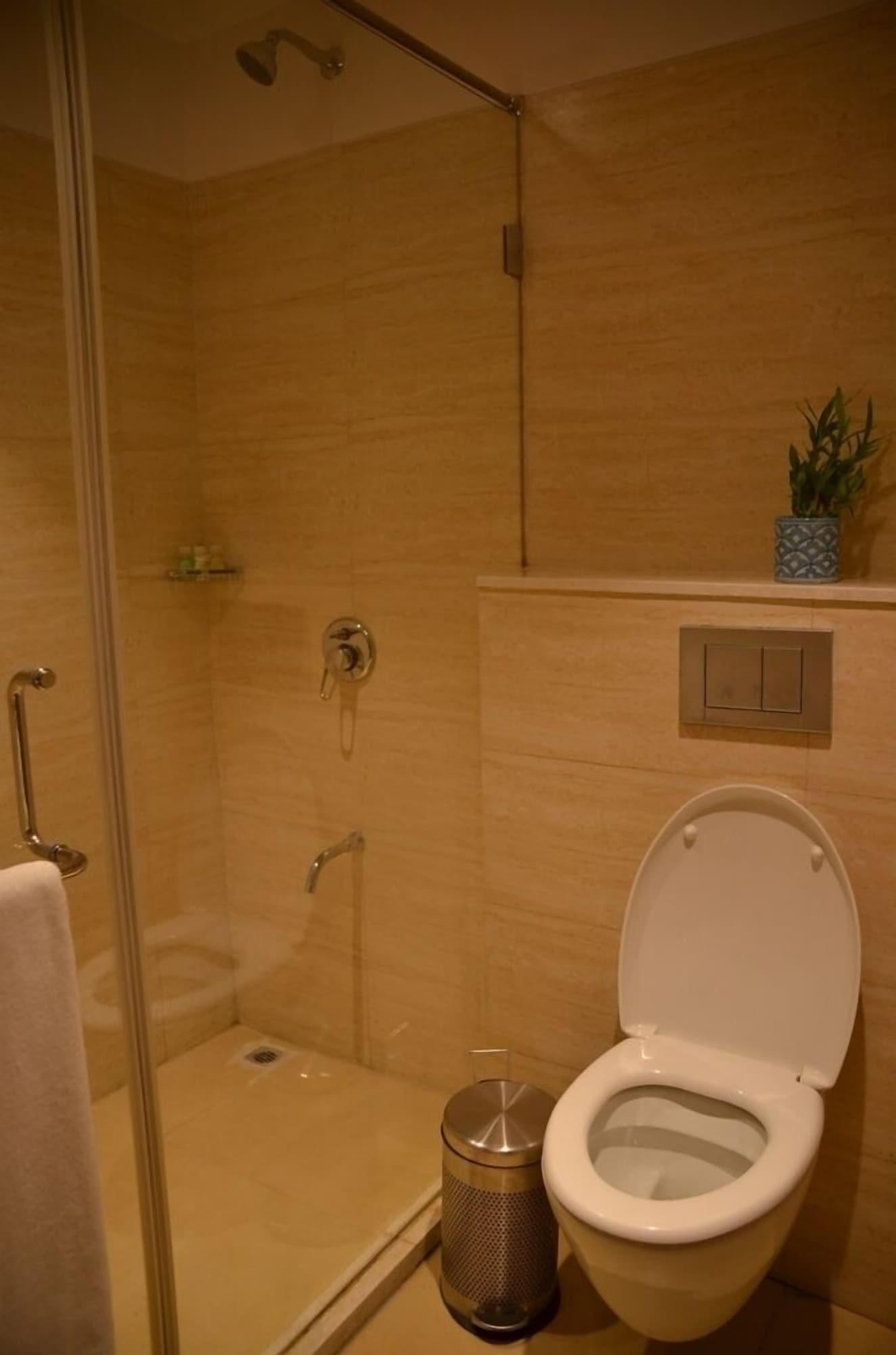 The Lalit Traveller- Airport 3* Jaipur