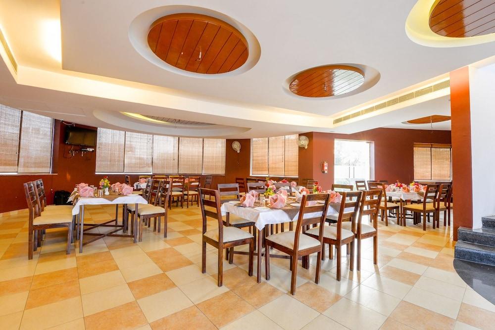 Shivam Resort And Hotel Resort 3*