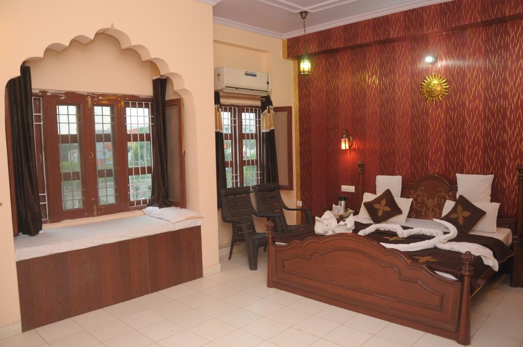 Resort Oyo 15214 Mahal Rajwada Jaipur