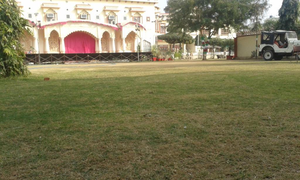 Oyo 15214 Mahal Rajwada 3* Jaipur