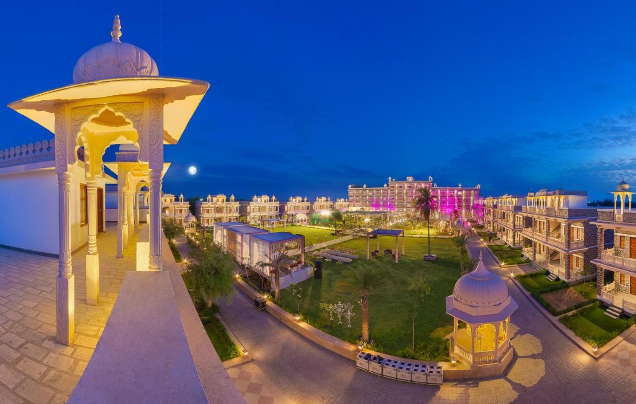 Resort Bhanwar Singh Palace *