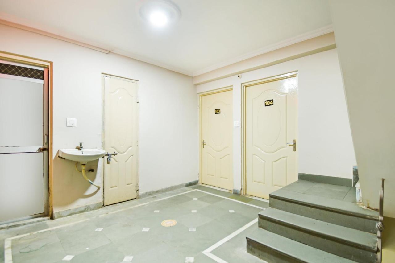 Oyo 69559 New Mahesh Hotel Jaipur