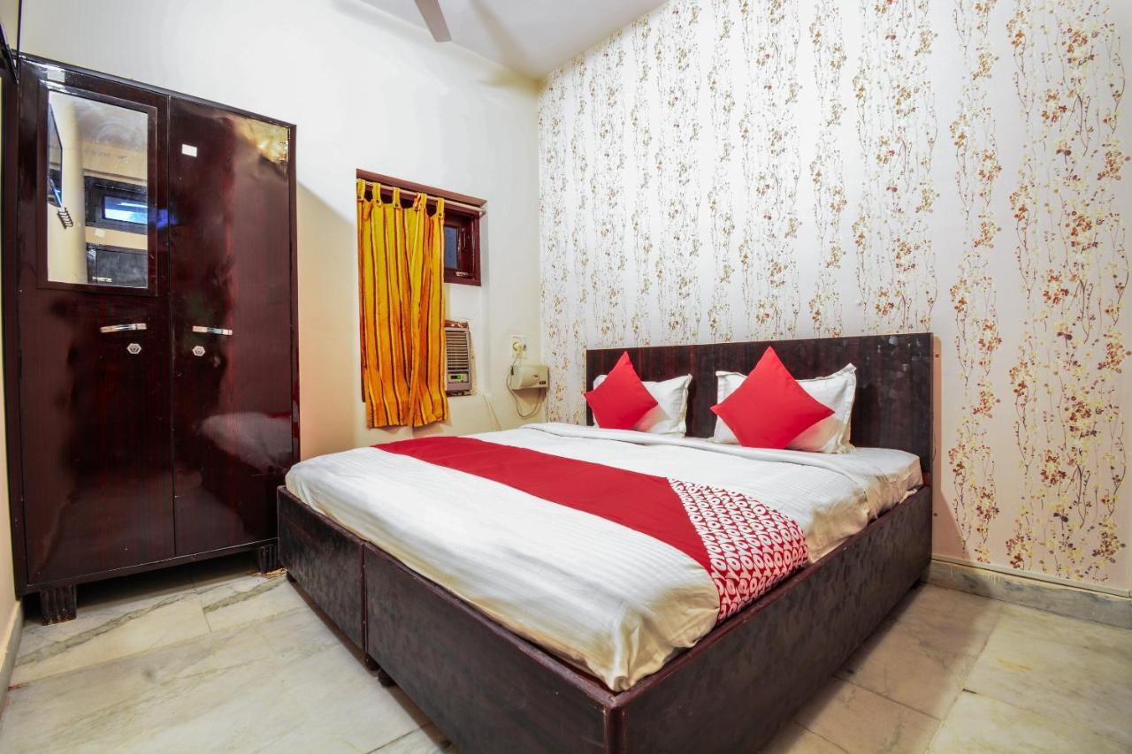 Oyo 19463 Sapphire Palace Hotel