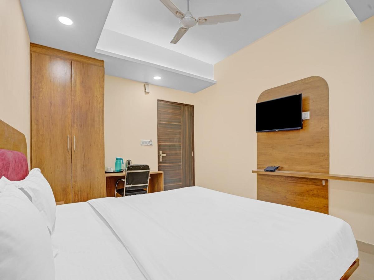 Townhouse 821 Pinkcity Prime Hotel