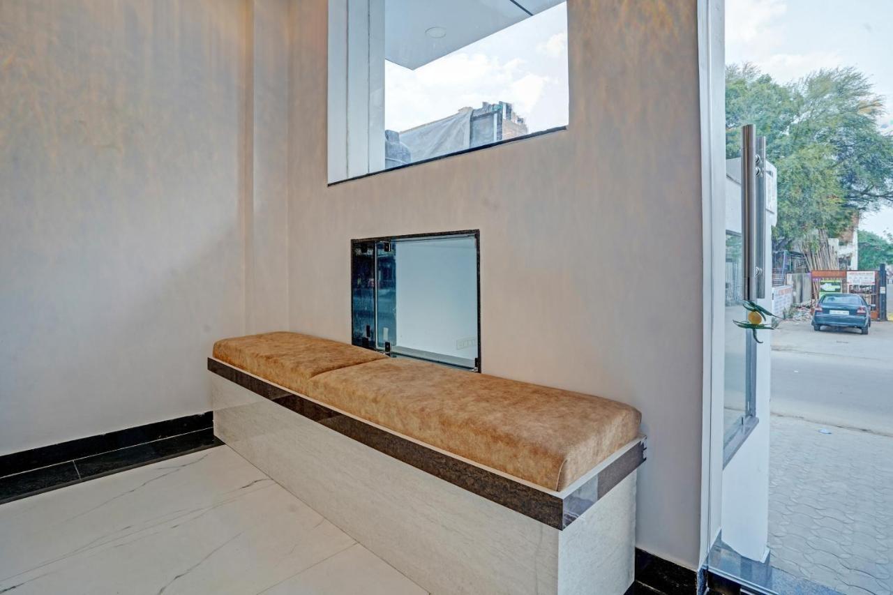 Townhouse 821 Pinkcity Prime Hotel 4*