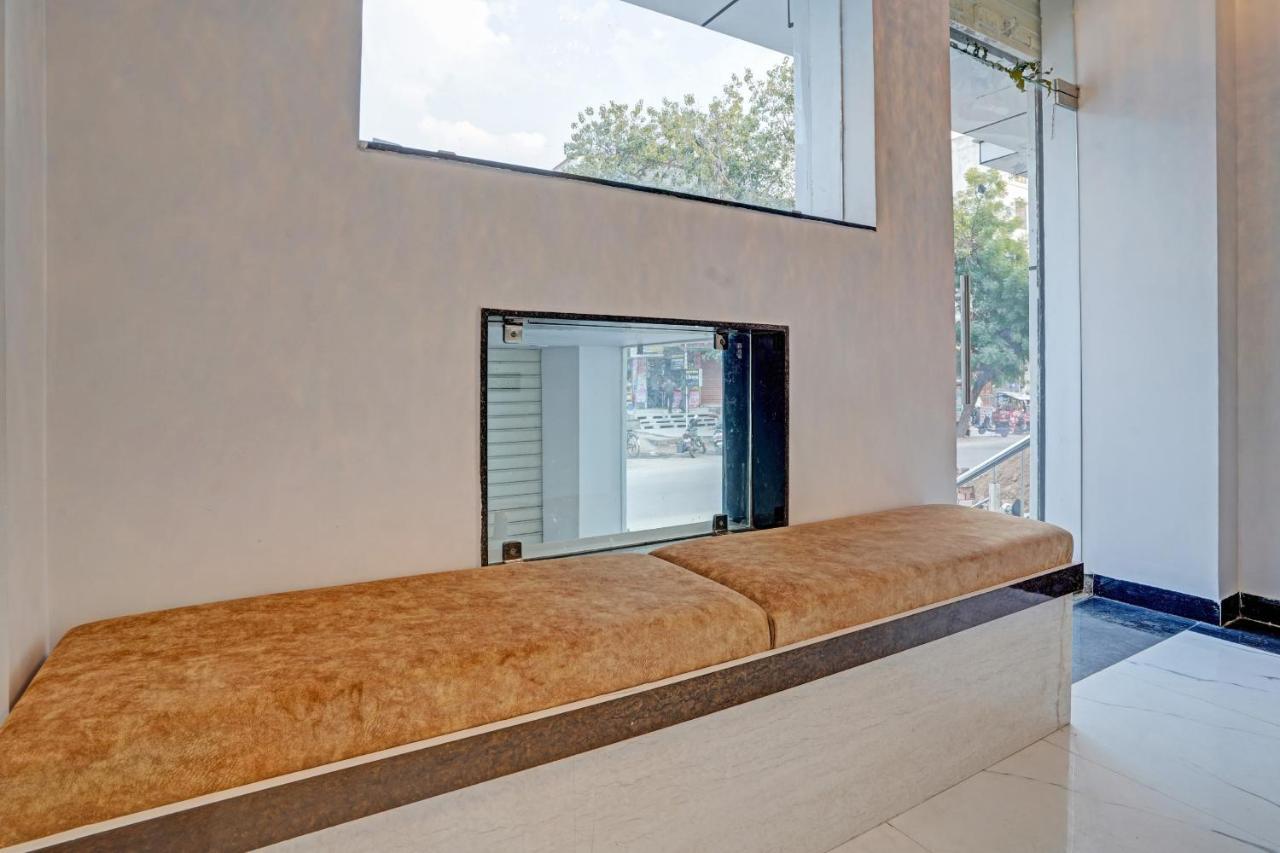 Hotel Townhouse 821 Pinkcity Prime 4*