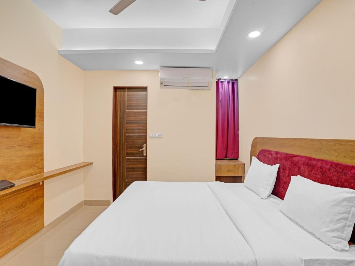 Hotel Townhouse 821 Pinkcity Prime 4*