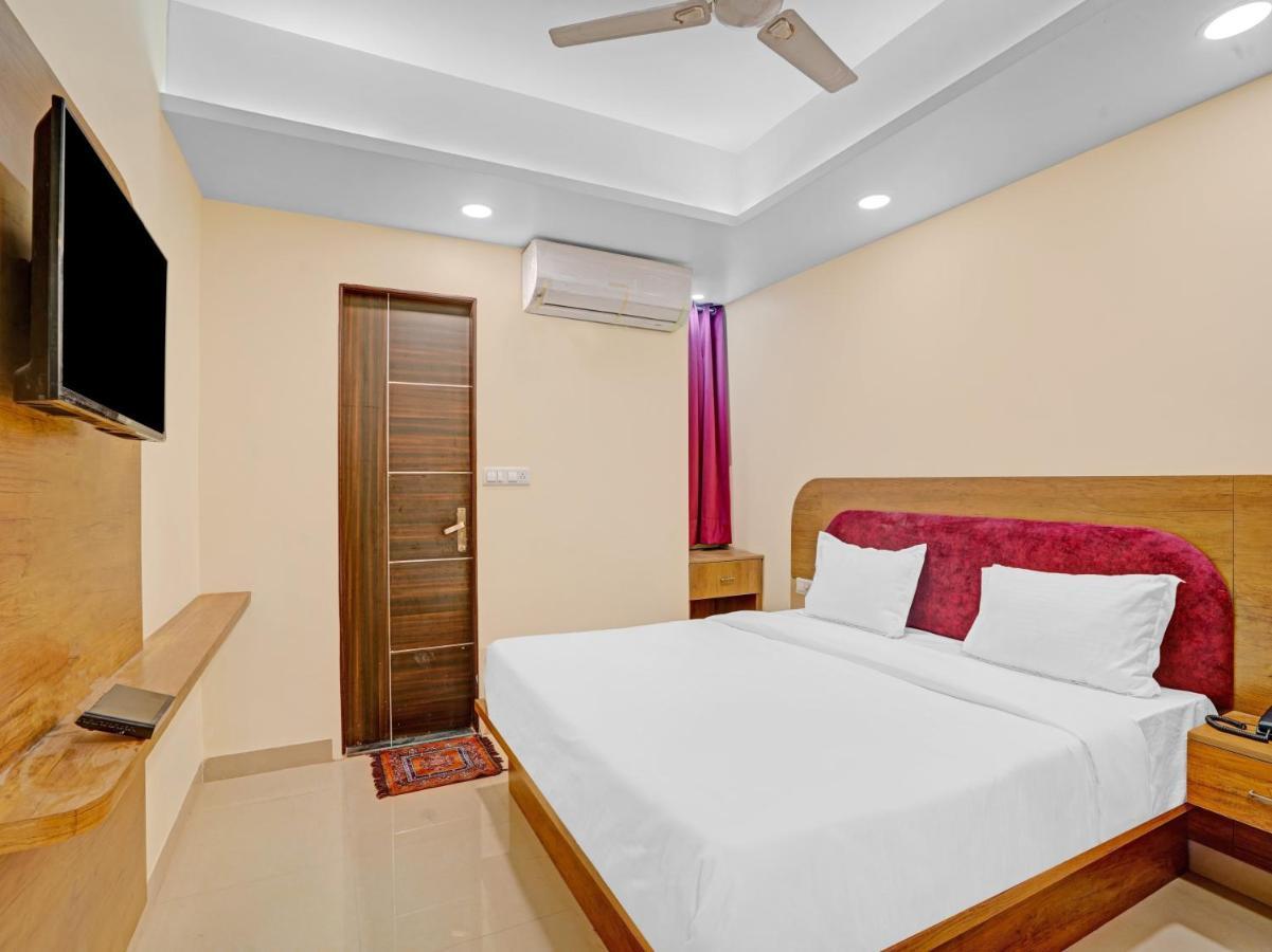 Hotel Townhouse 821 Pinkcity Prime 4*