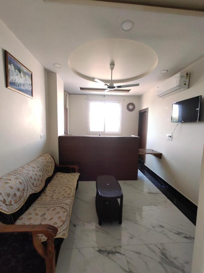 Hotel La Shivalika